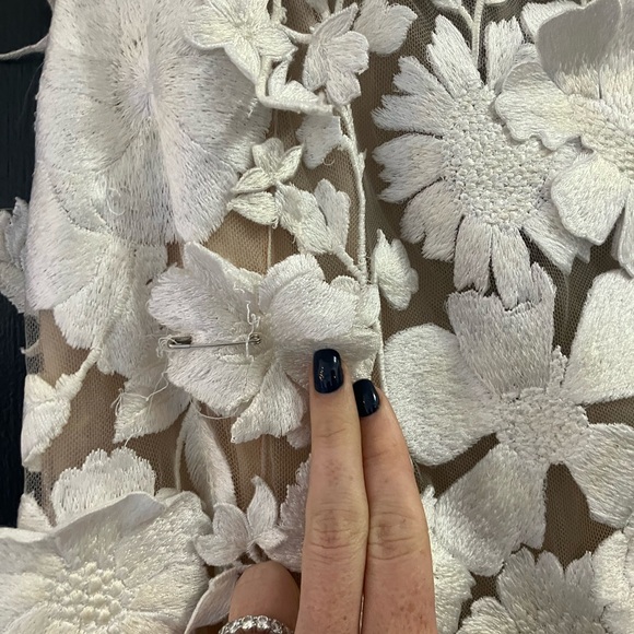 Oscar de la Renta sample wedding gown dress new as is spring 2022 look 1 4 6 - Picture 5 of 16